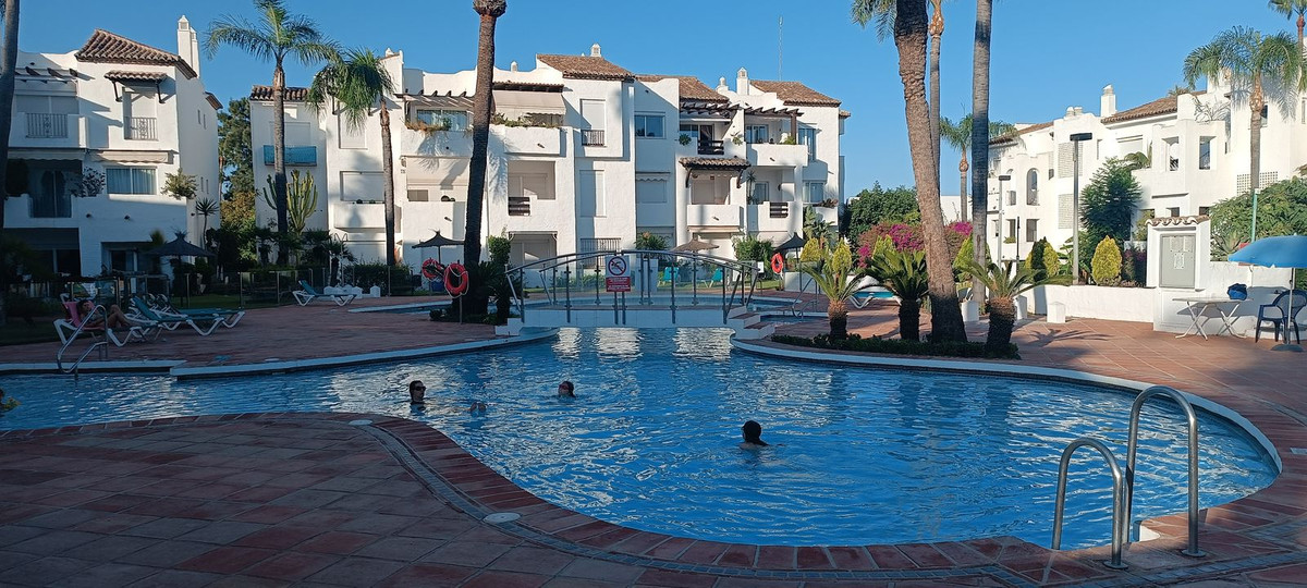 3 Bed Apartment for sale in Estepona Costa Del Sol, Málaga, Spain