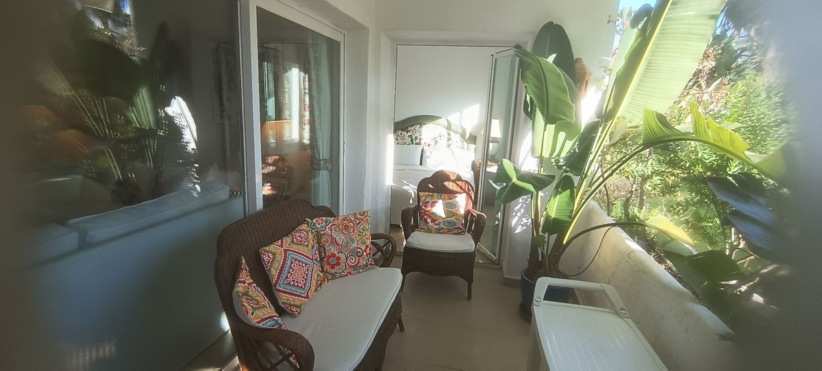 3 Bed Apartment for sale in Estepona Costa Del Sol, Málaga, Spain