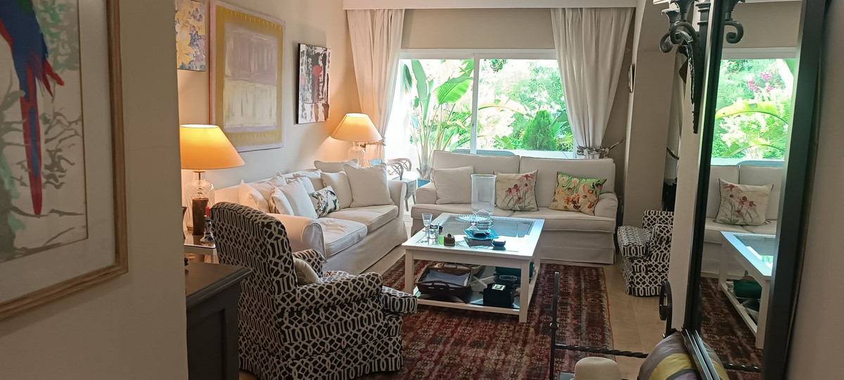 3 Bed Apartment for sale in Estepona Costa Del Sol, Málaga, Spain