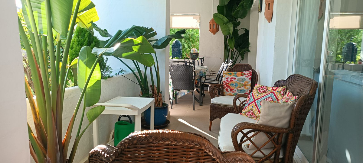 3 Bed Apartment for sale in Estepona Costa Del Sol, Málaga, Spain