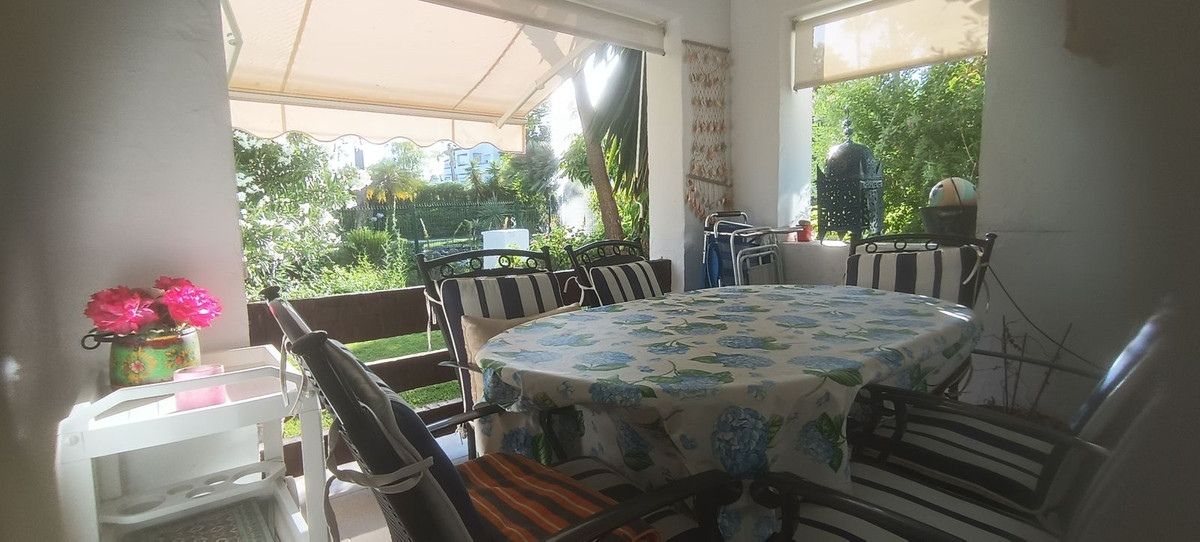 3 Bed Apartment for sale in Estepona Costa Del Sol, Málaga, Spain