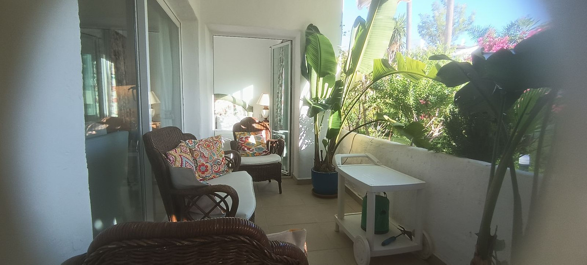 3 Bed Apartment for sale in Estepona Costa Del Sol, Málaga, Spain