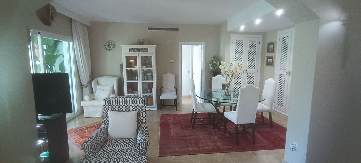 3 Bed Apartment for sale in Estepona Costa Del Sol, Málaga, Spain