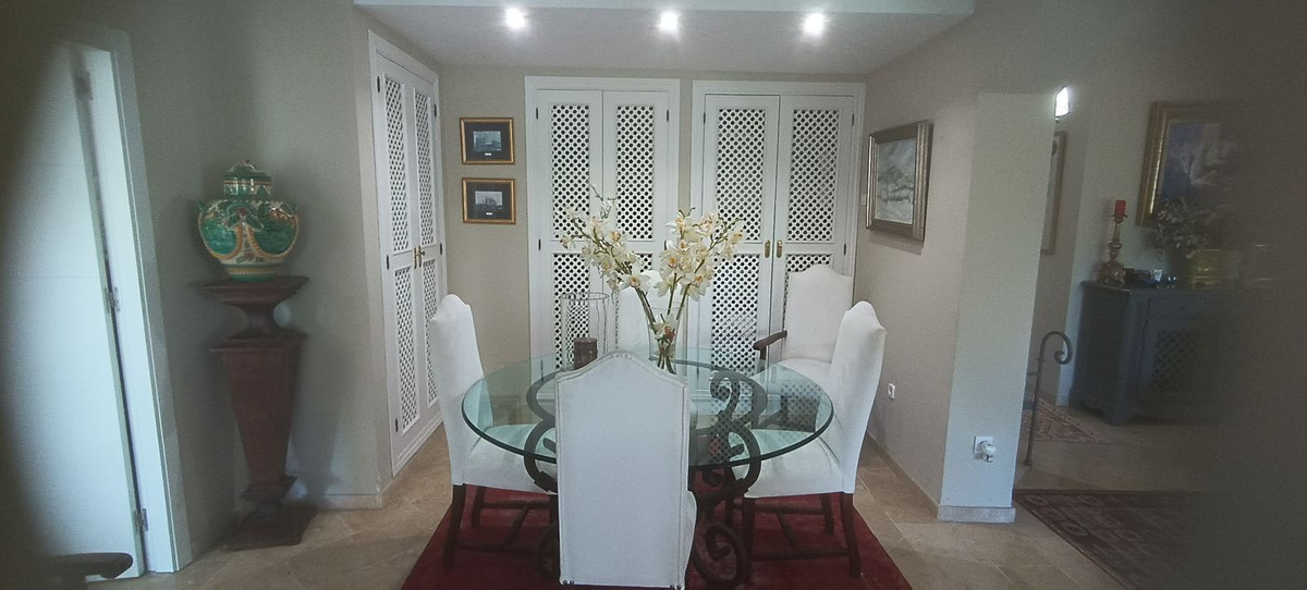3 Bed Apartment for sale in Estepona Costa Del Sol, Málaga, Spain
