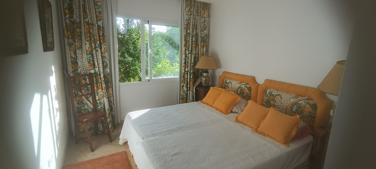 3 Bed Apartment for sale in Estepona Costa Del Sol, Málaga, Spain