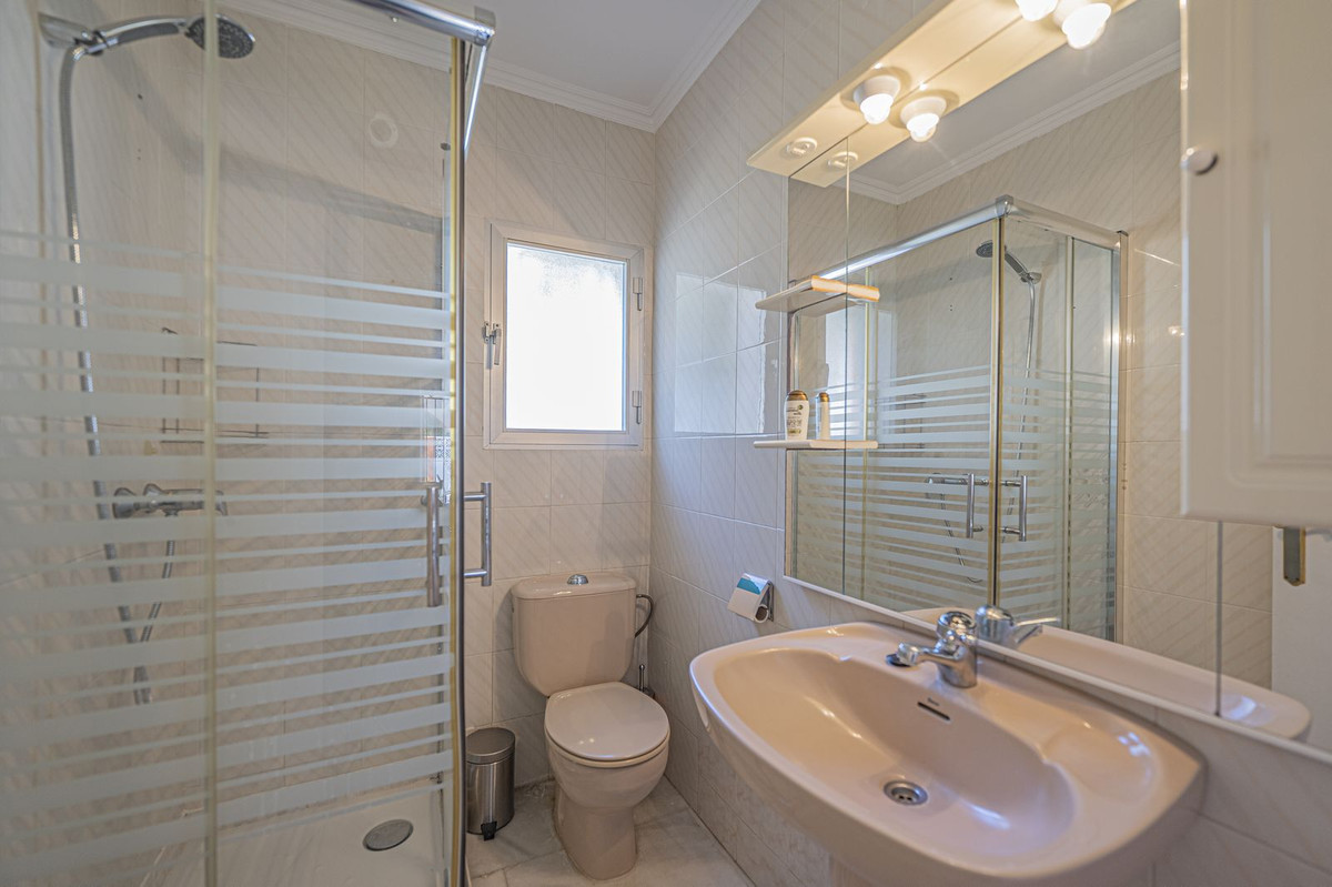 4 Bed Townhouse for sale in Nueva Andalucía Costa Del Sol, Málaga, Spain
