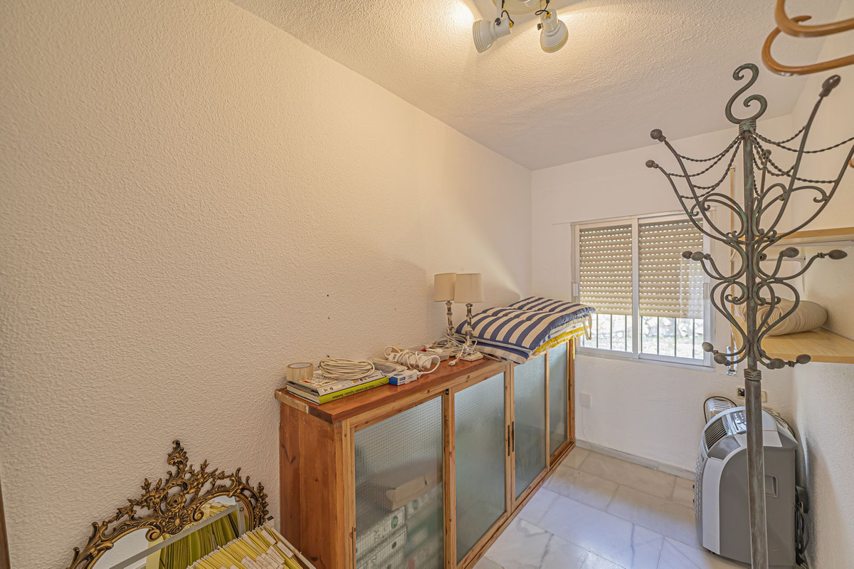 4 Bed Townhouse for sale in Nueva Andalucía Costa Del Sol, Málaga, Spain