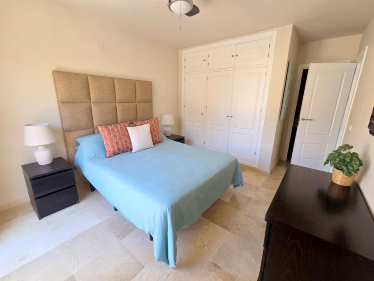 3 Bed Apartment for sale in La Duquesa Costa Del Sol, Málaga, Spain