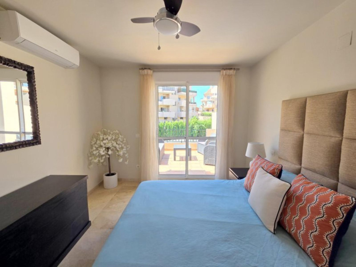 3 Bed Apartment for sale in La Duquesa Costa Del Sol, Málaga, Spain