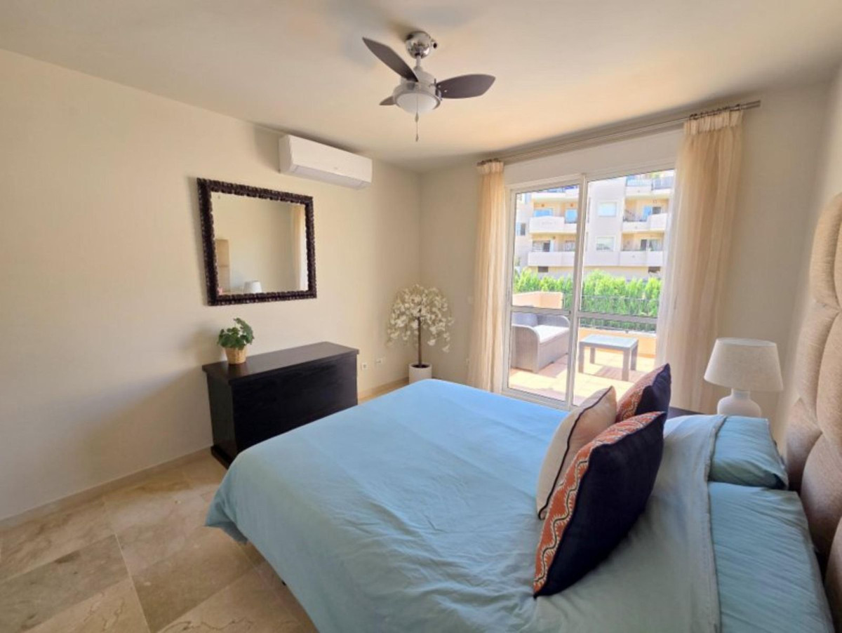 3 Bed Apartment for sale in La Duquesa Costa Del Sol, Málaga, Spain