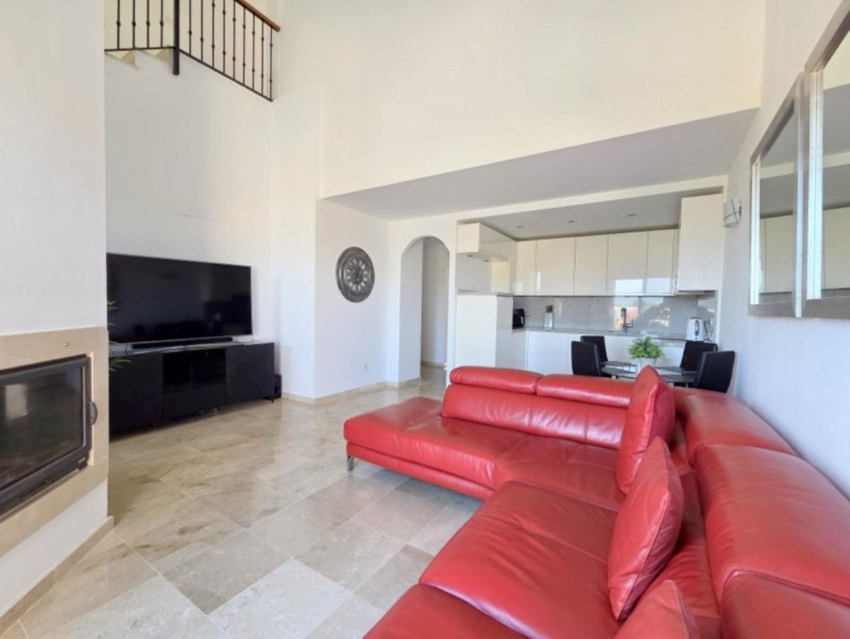 3 Bed Apartment for sale in La Duquesa Costa Del Sol, Málaga, Spain