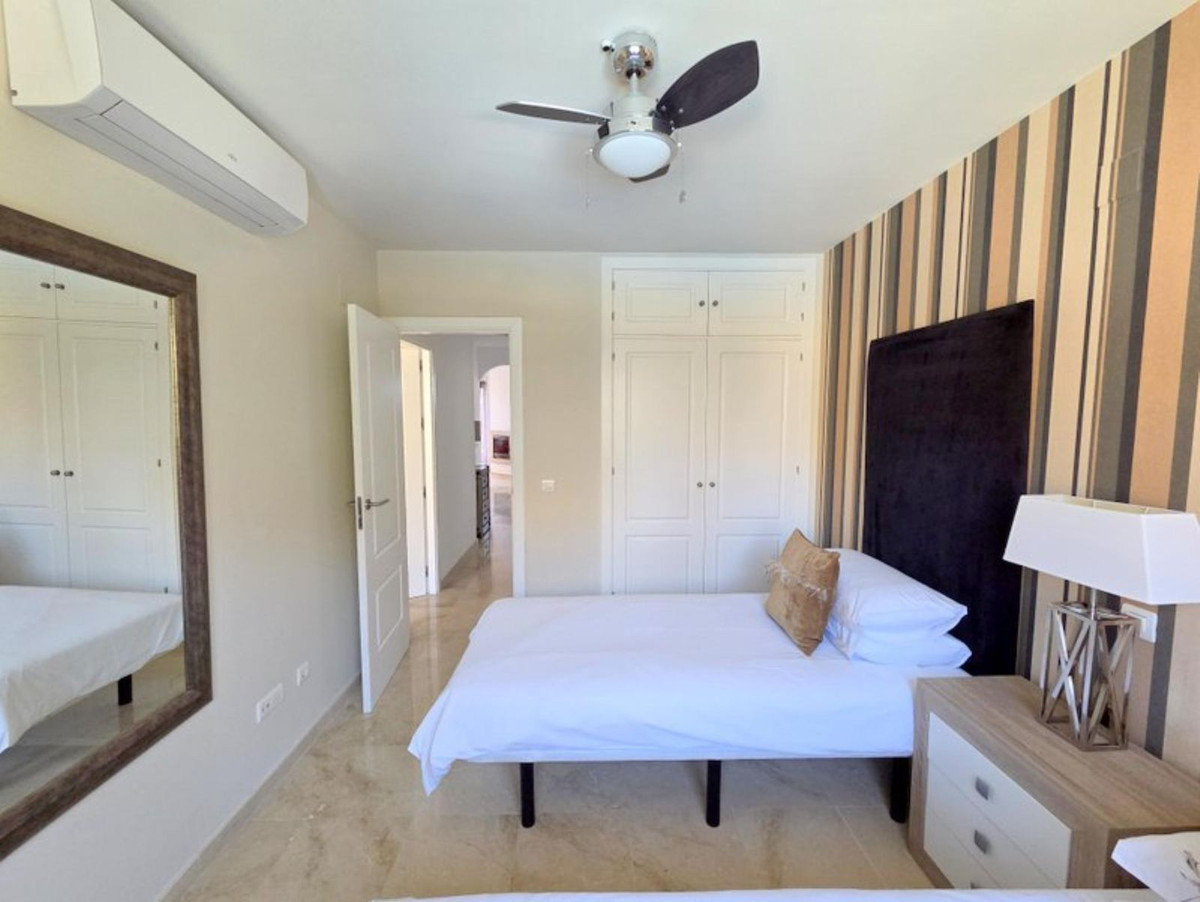 3 Bed Apartment for sale in La Duquesa Costa Del Sol, Málaga, Spain