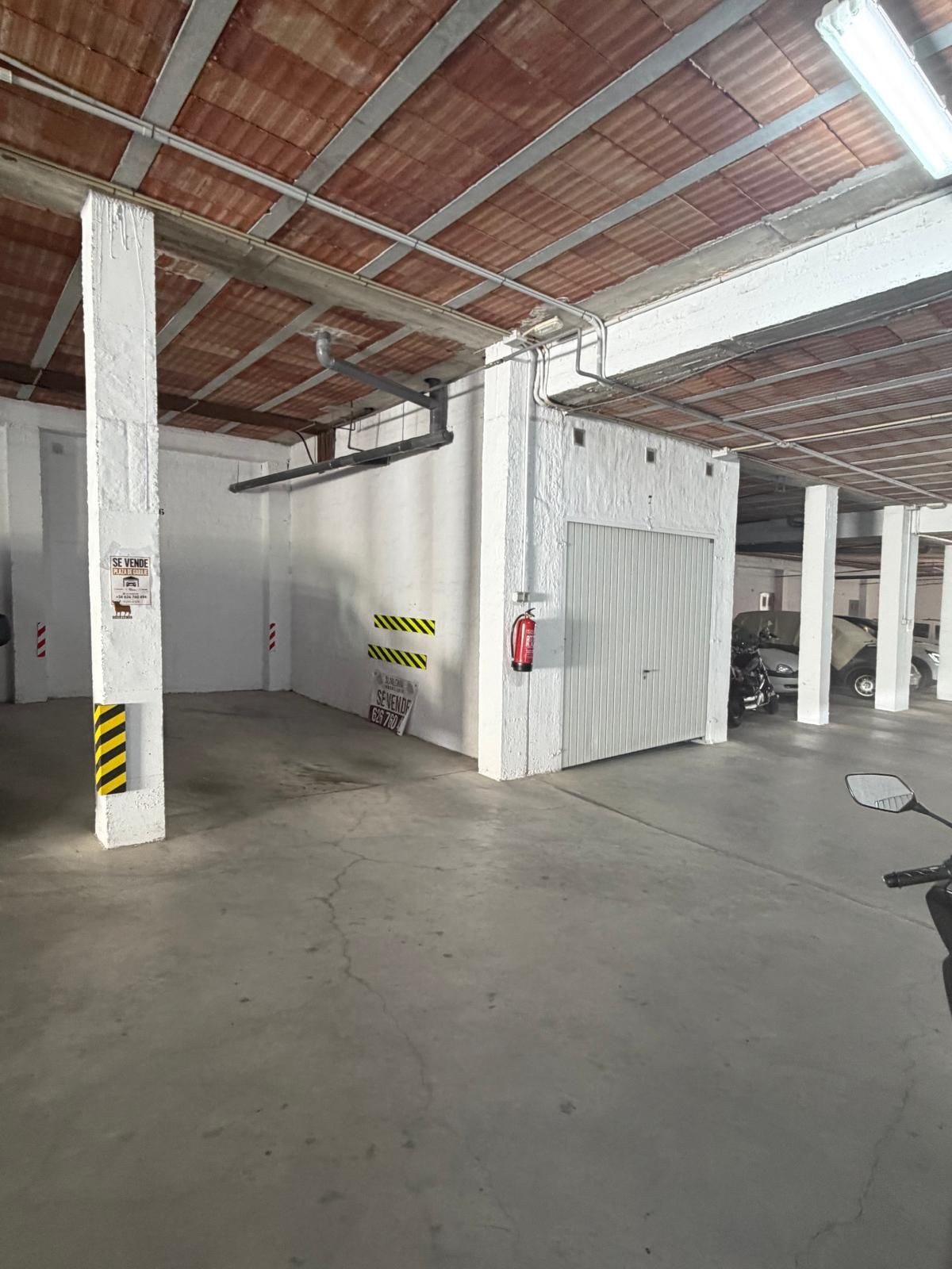 Se vende Aparcamiento  en Costa Del Sol, Málaga, España