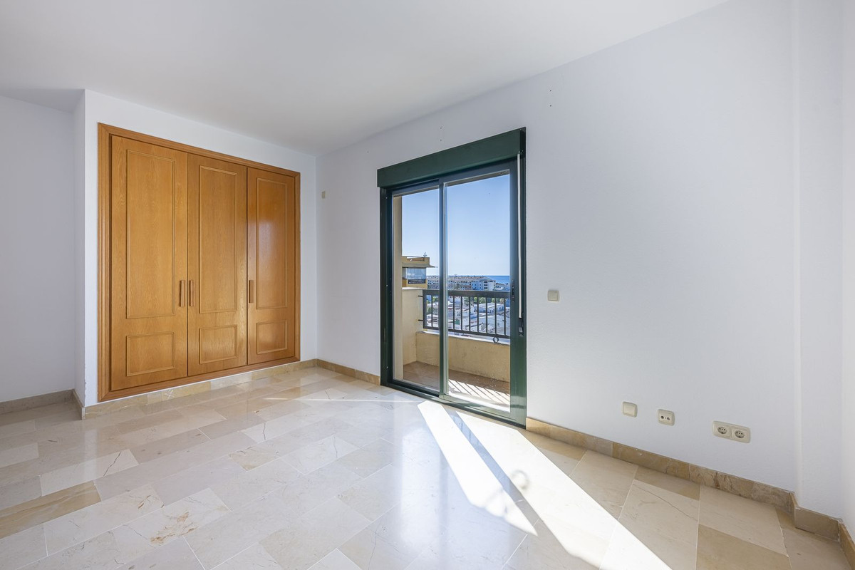 3 Bed Apartment for sale in San Pedro De Alcántara Costa Del Sol, Málaga, Spain
