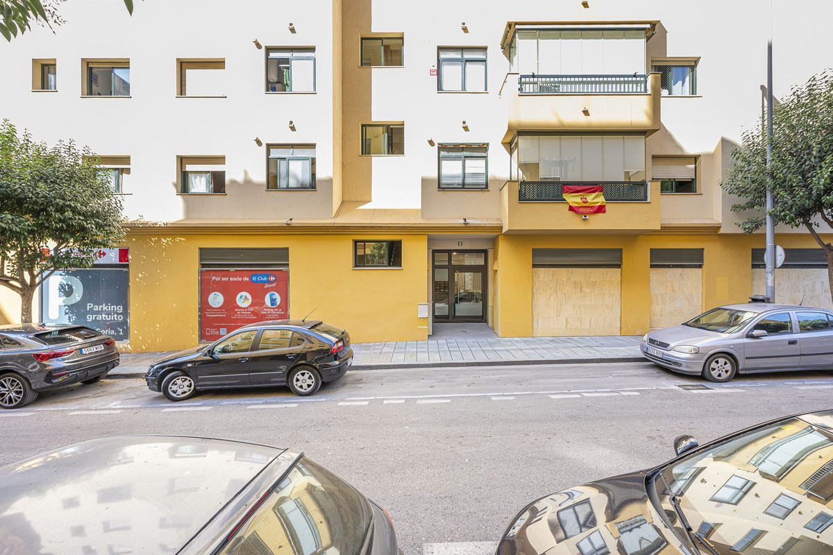 3 Bed Apartment for sale in San Pedro De Alcántara Costa Del Sol, Málaga, Spain