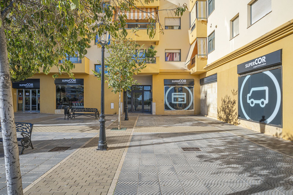3 Bed Apartment for sale in San Pedro De Alcántara Costa Del Sol, Málaga, Spain