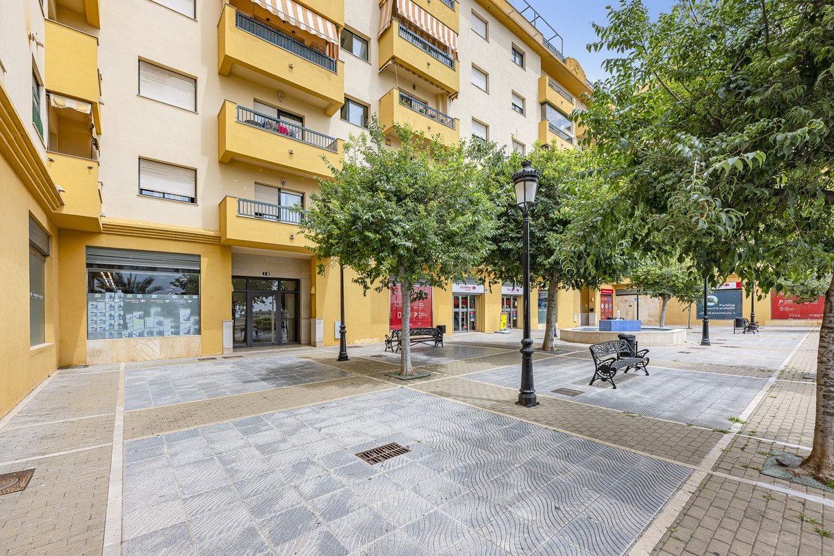 3 Bed Apartment for sale in San Pedro De Alcántara Costa Del Sol, Málaga, Spain