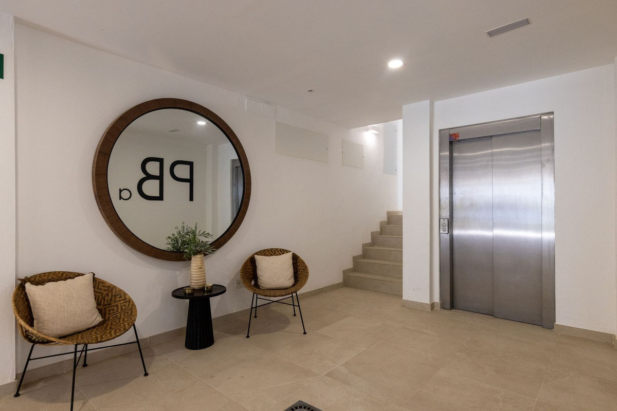 3 Bed Apartment for sale in Estepona Costa Del Sol, Málaga, Spain