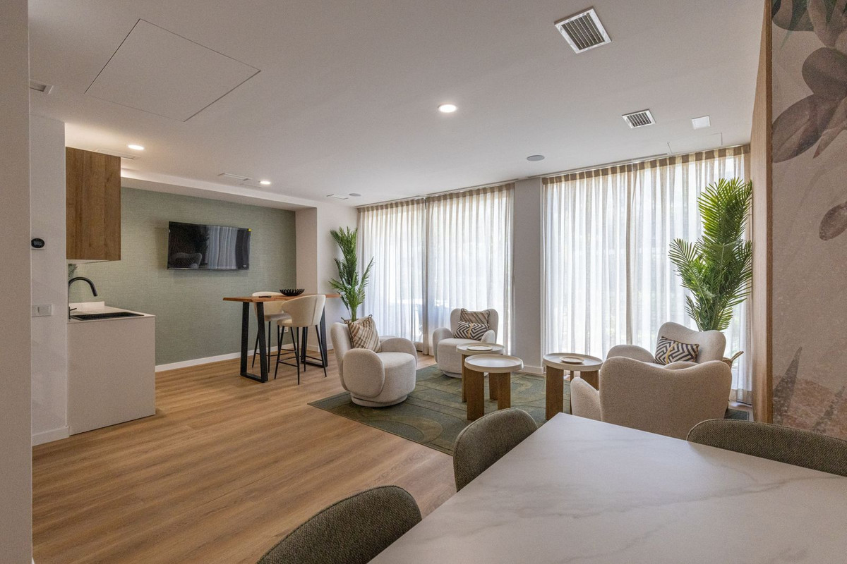 3 Bed Apartment for sale in Estepona Costa Del Sol, Málaga, Spain