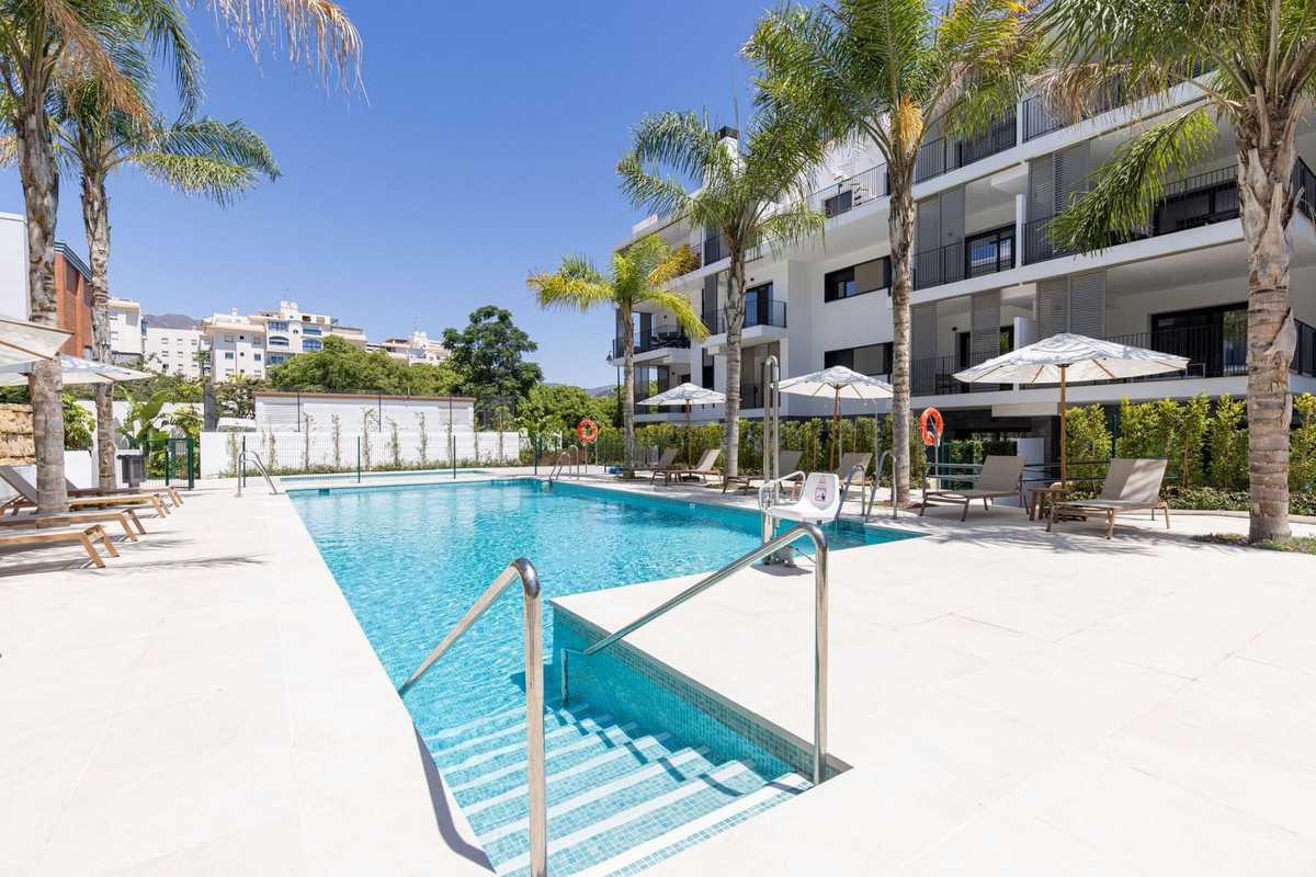 3 Bed Apartment for sale in Estepona Costa Del Sol, Málaga, Spain