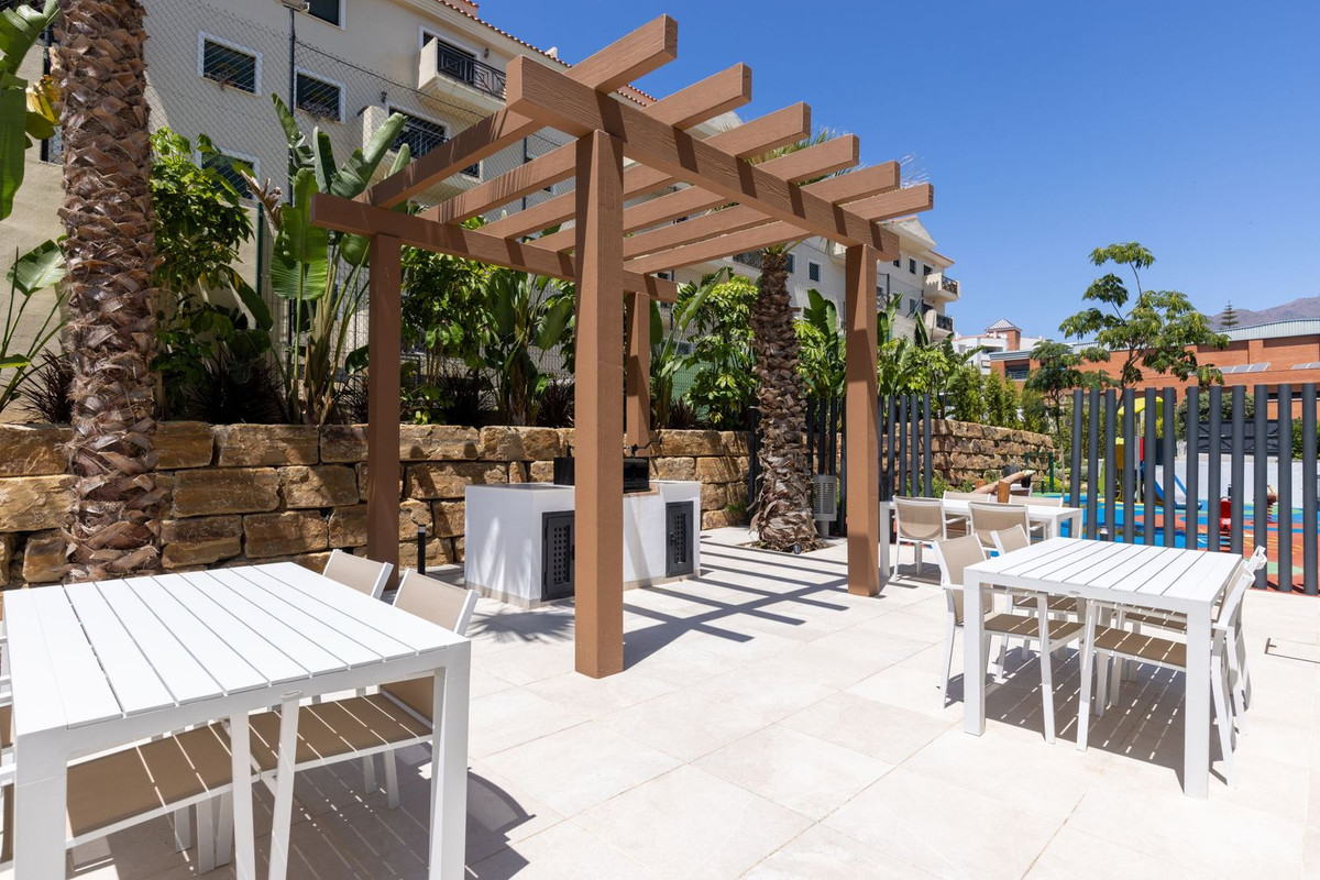 3 Bed Apartment for sale in Estepona Costa Del Sol, Málaga, Spain