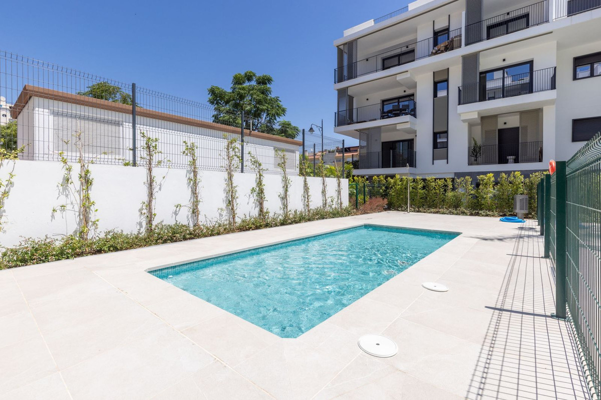 3 Bed Apartment for sale in Estepona Costa Del Sol, Málaga, Spain