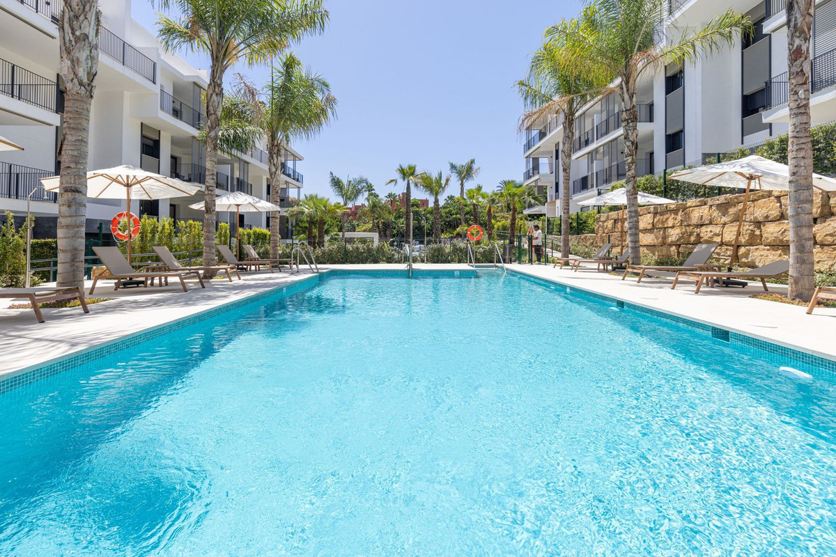 3 Bed Apartment for sale in Estepona Costa Del Sol, Málaga, Spain