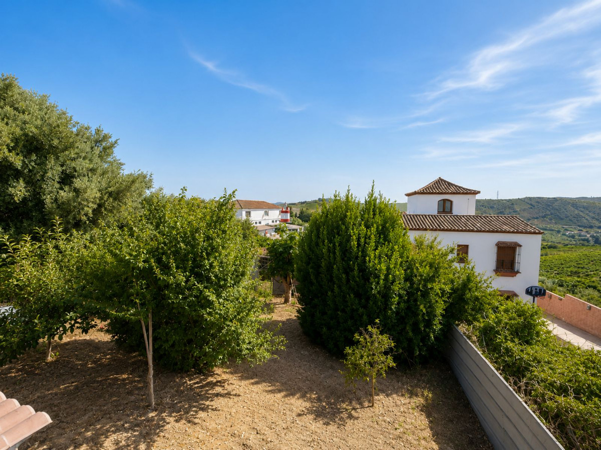 2 Bed Townhouse for sale in Manilva Costa Del Sol, Málaga, Spain