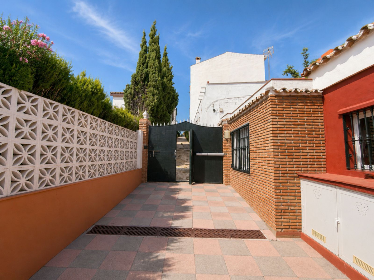 2 Bed Townhouse for sale in Manilva Costa Del Sol, Málaga, Spain