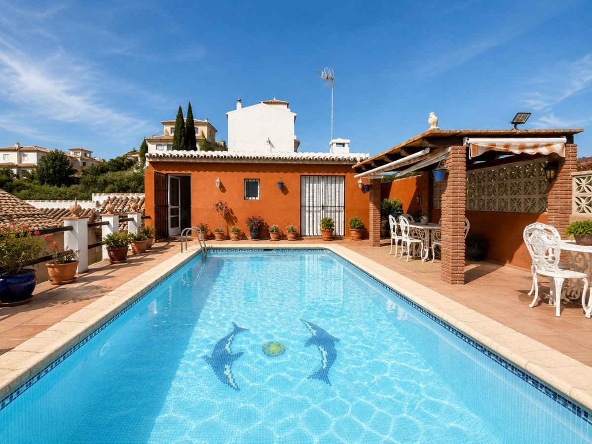 2 Bed Townhouse for sale in Manilva Costa Del Sol, Málaga, Spain
