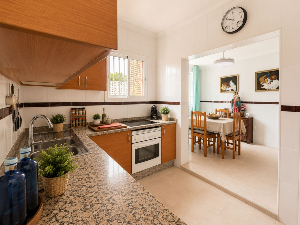 2 Bed Townhouse for sale in Manilva Costa Del Sol, Málaga, Spain