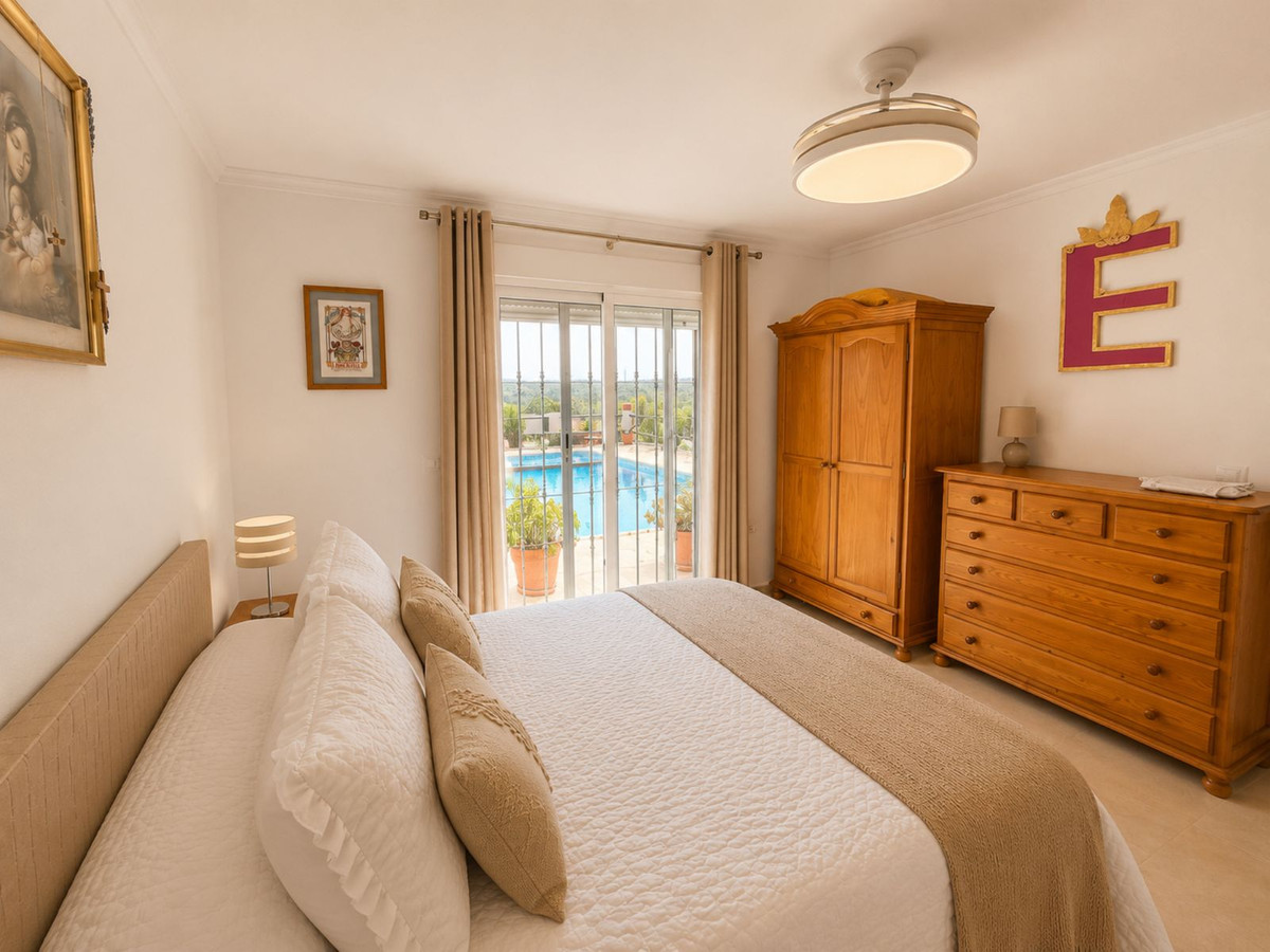 2 Bed Townhouse for sale in Manilva Costa Del Sol, Málaga, Spain