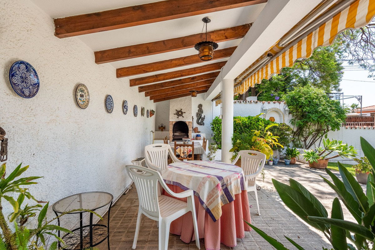 3 Bed Townhouse for sale in Nueva Andalucía Costa Del Sol, Málaga, Spain