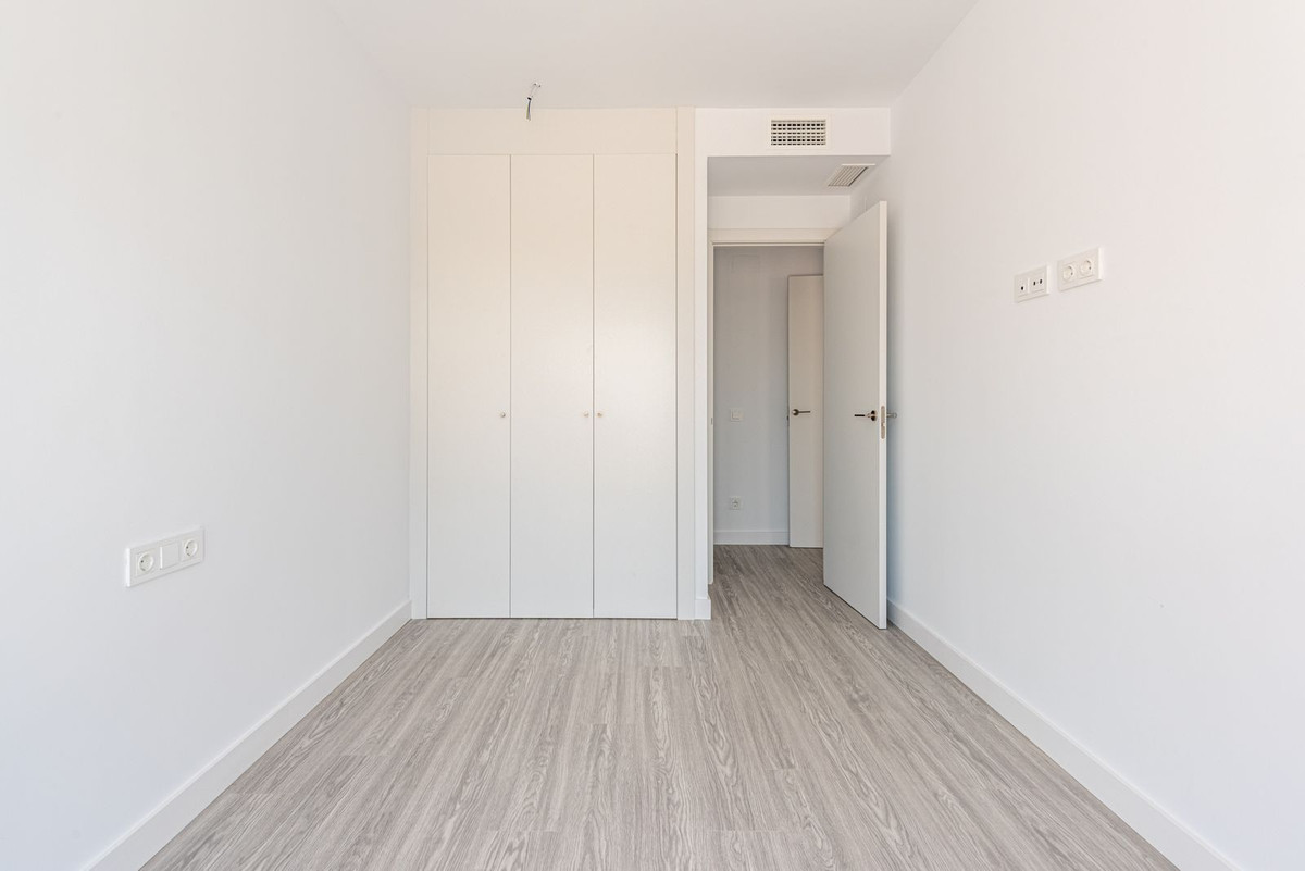 2 Bed Apartment for sale in Estepona Costa Del Sol, Málaga, Spain