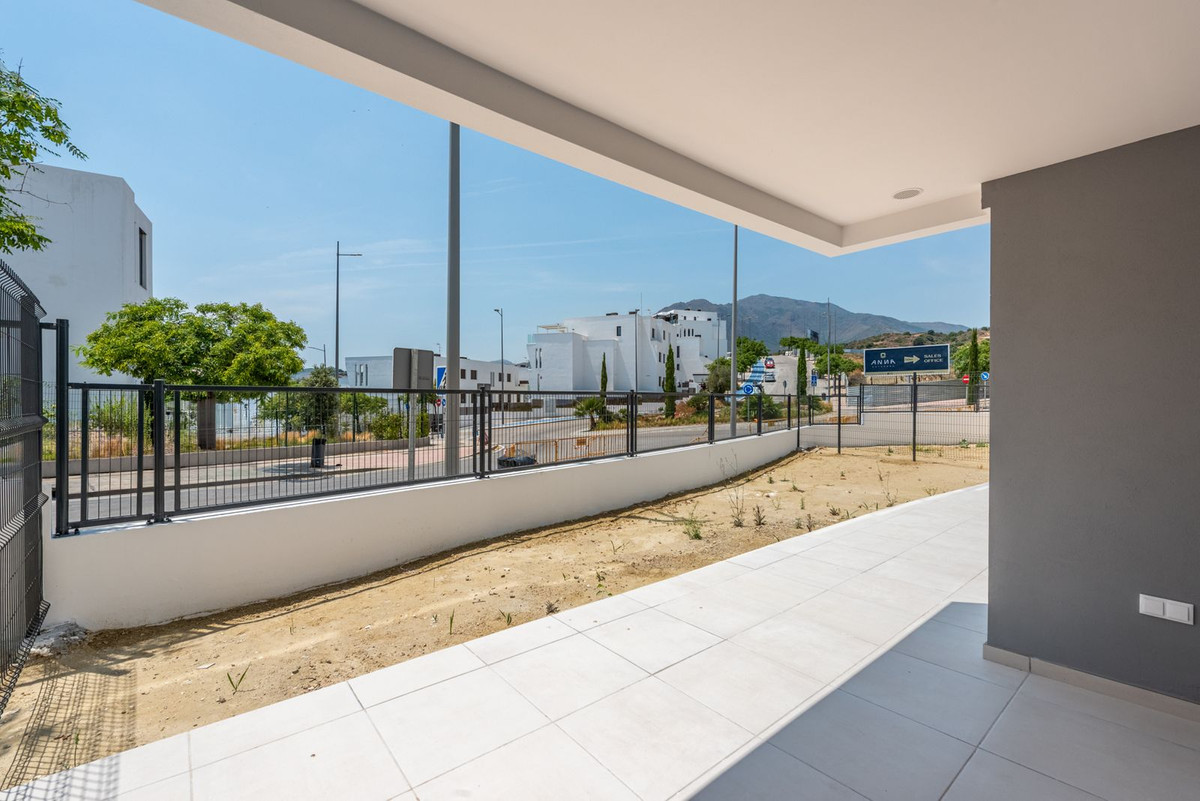 2 Bed Apartment for sale in Estepona Costa Del Sol, Málaga, Spain