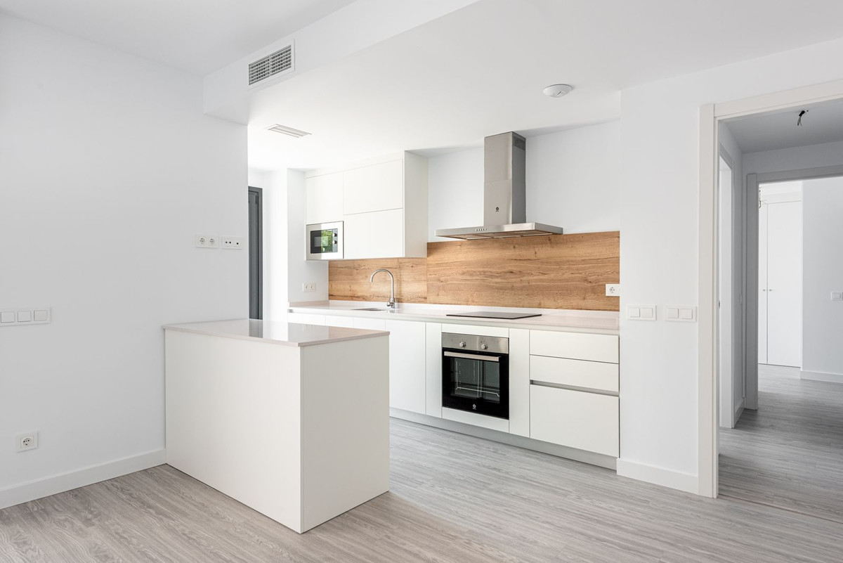2 Bed Apartment for sale in Estepona Costa Del Sol, Málaga, Spain
