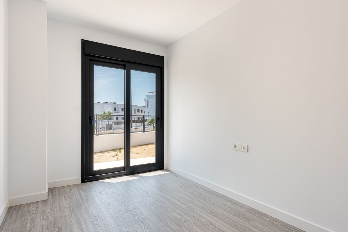 2 Bed Apartment for sale in Estepona Costa Del Sol, Málaga, Spain