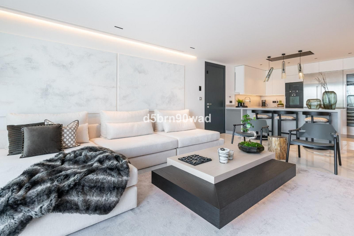 Se vende Apartamento Planta Media de 3 dormitorios en Costa Del Sol, Málaga, España