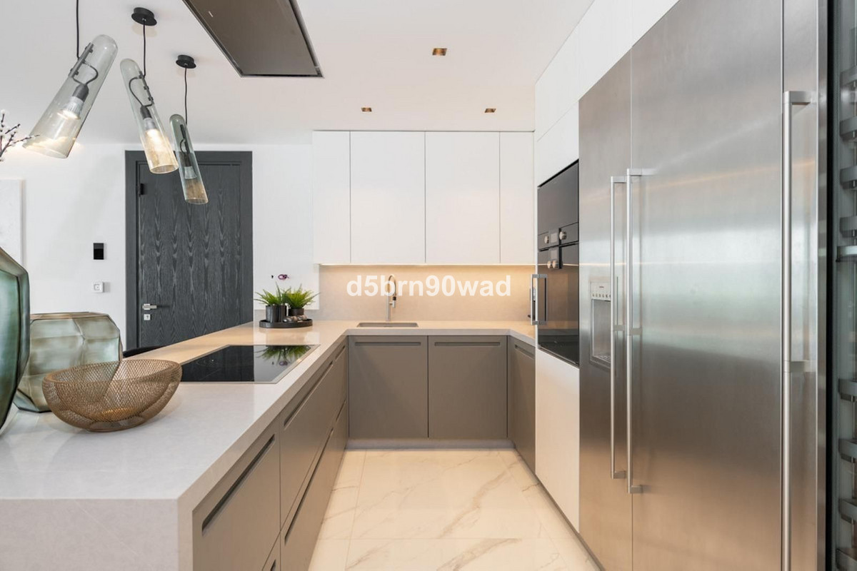 Se vende Apartamento Planta Media de 3 dormitorios en Costa Del Sol, Málaga, España