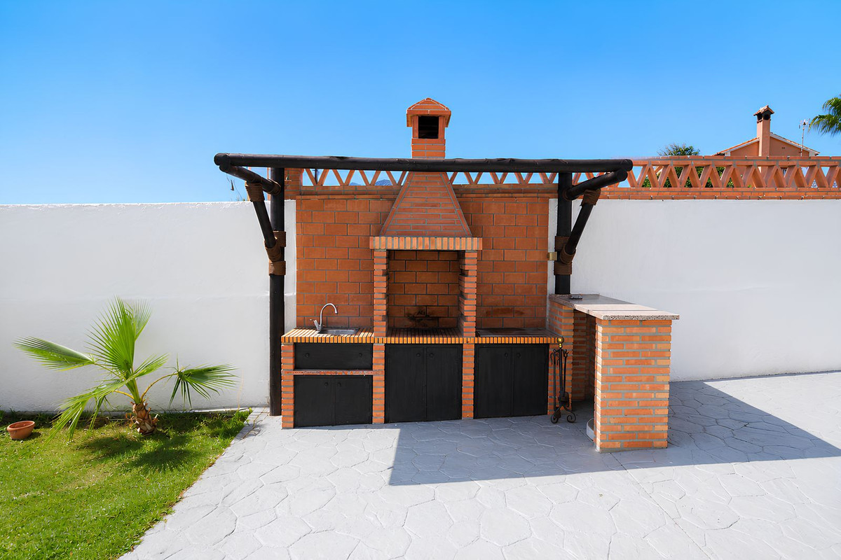 4 Bed Townhouse for sale in Mijas Costa Del Sol, Málaga, Spain