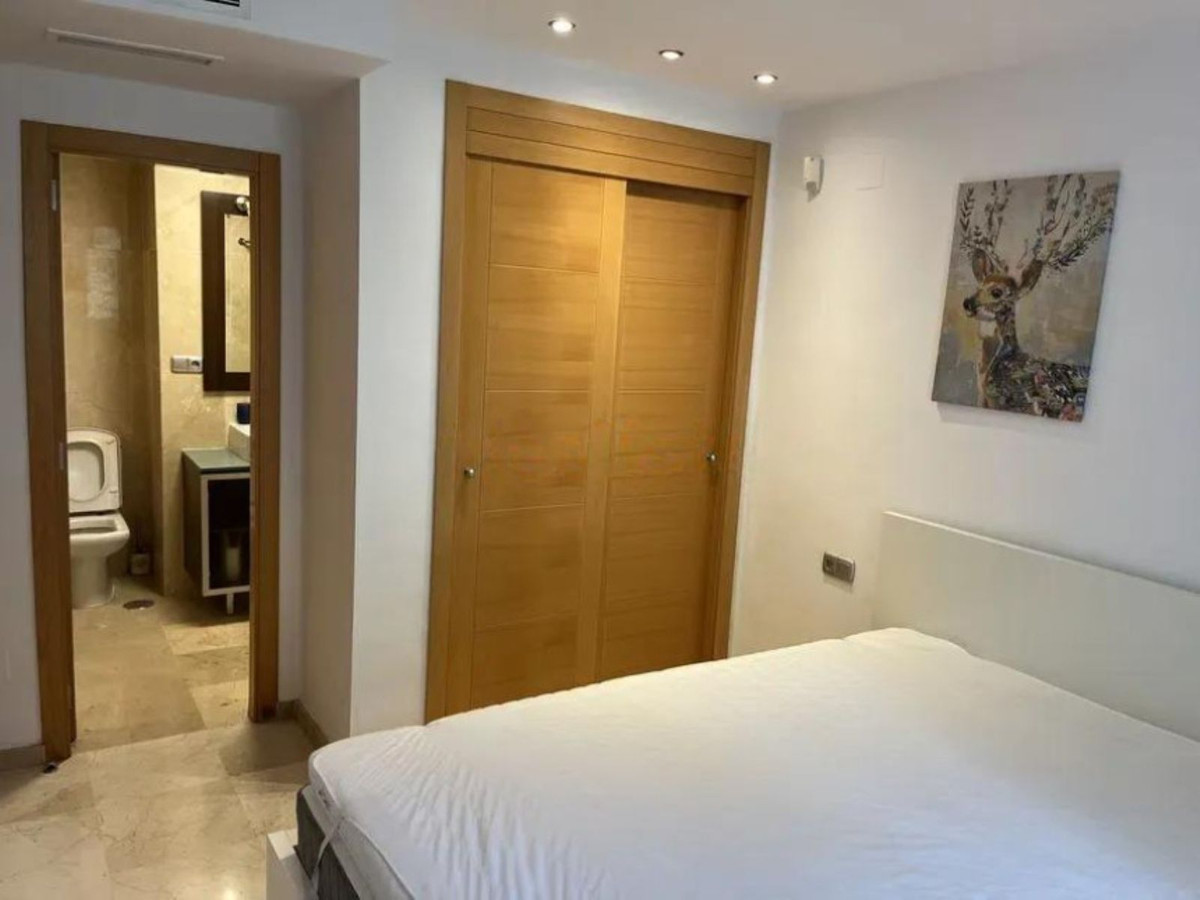 2 Bed Apartment for sale in Benahavís Costa Del Sol, Málaga, Spain