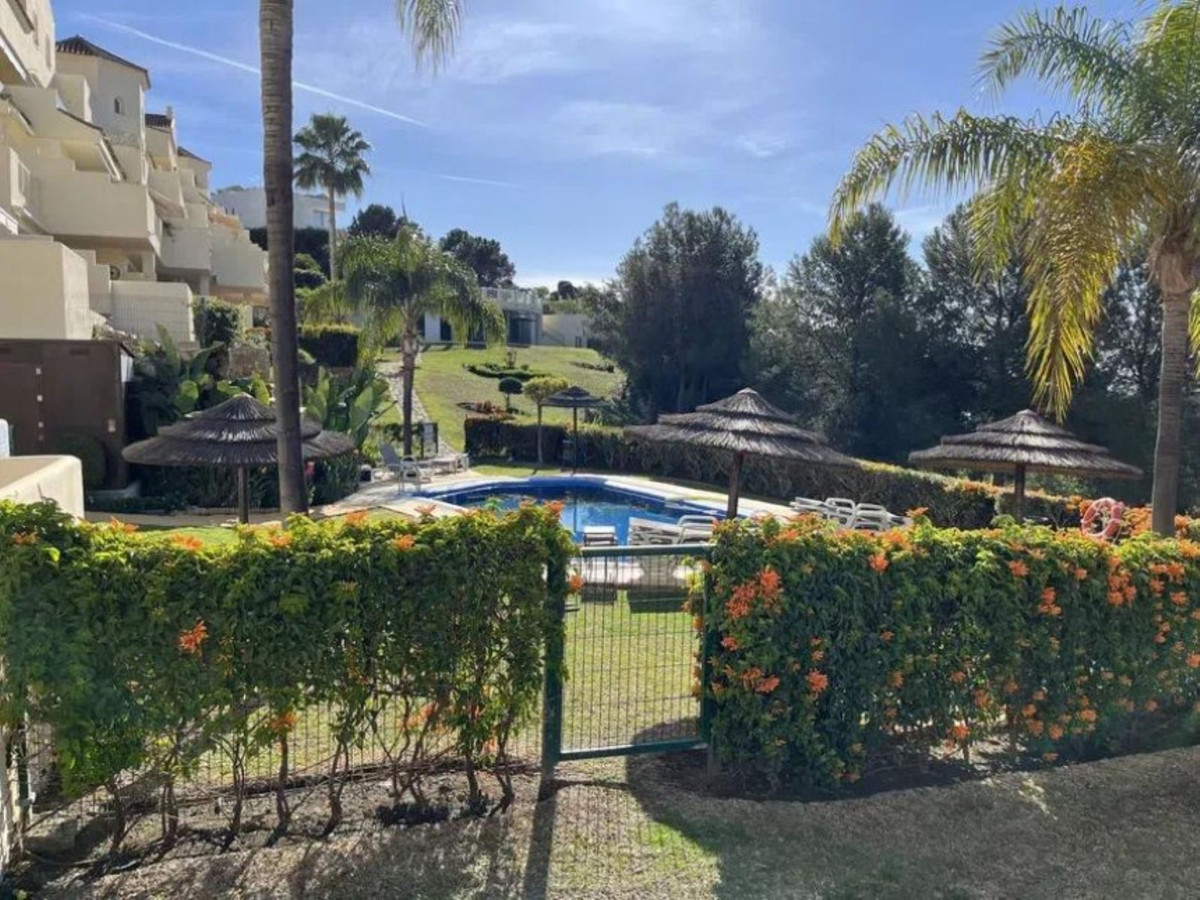 2 Bed Apartment for sale in Benahavís Costa Del Sol, Málaga, Spain
