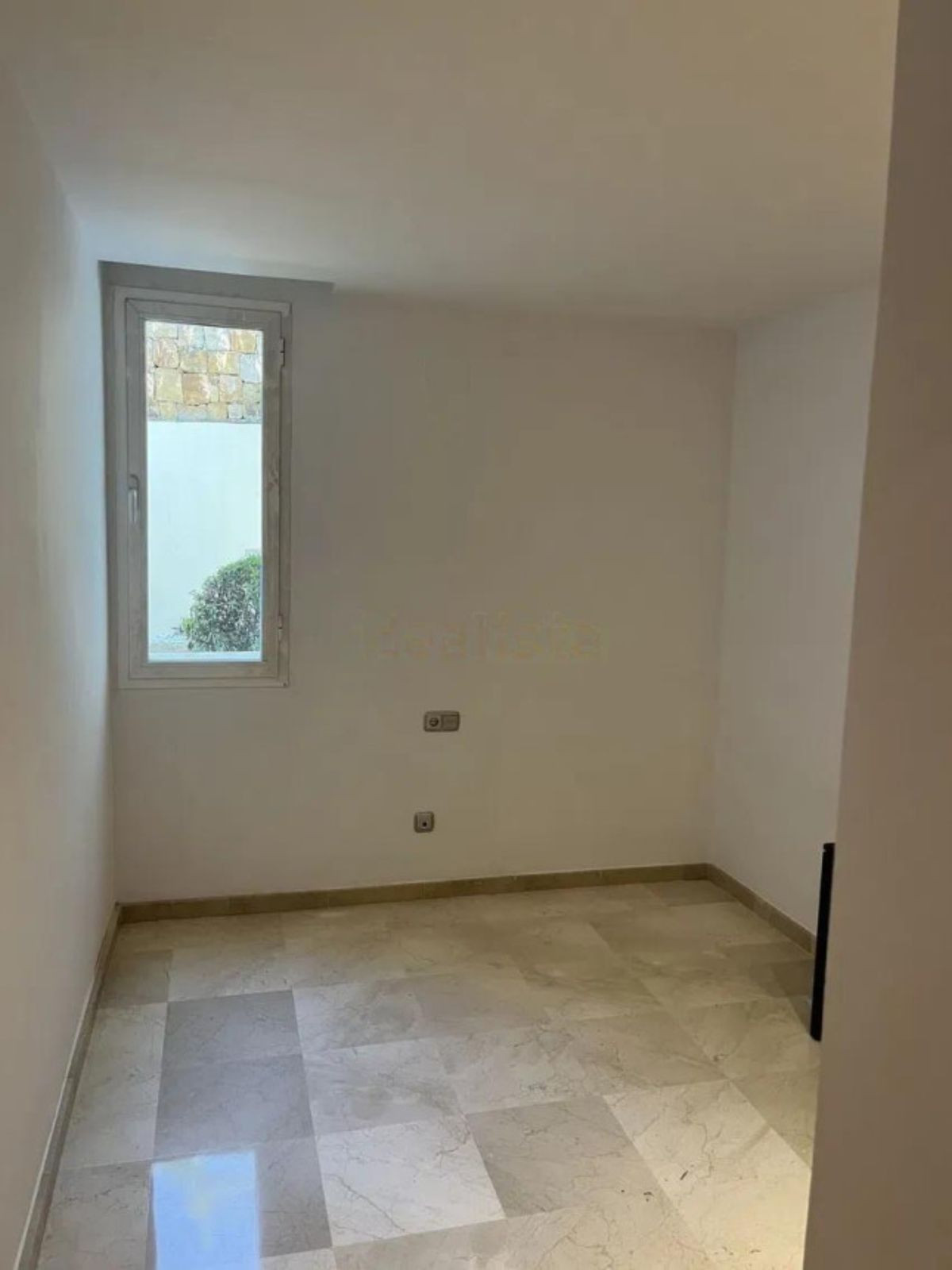 2 Bed Apartment for sale in Benahavís Costa Del Sol, Málaga, Spain