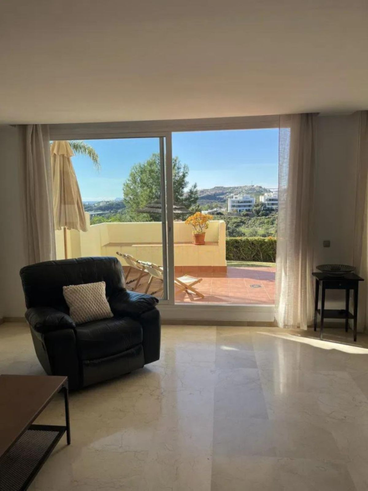 2 Bed Apartment for sale in Benahavís Costa Del Sol, Málaga, Spain
