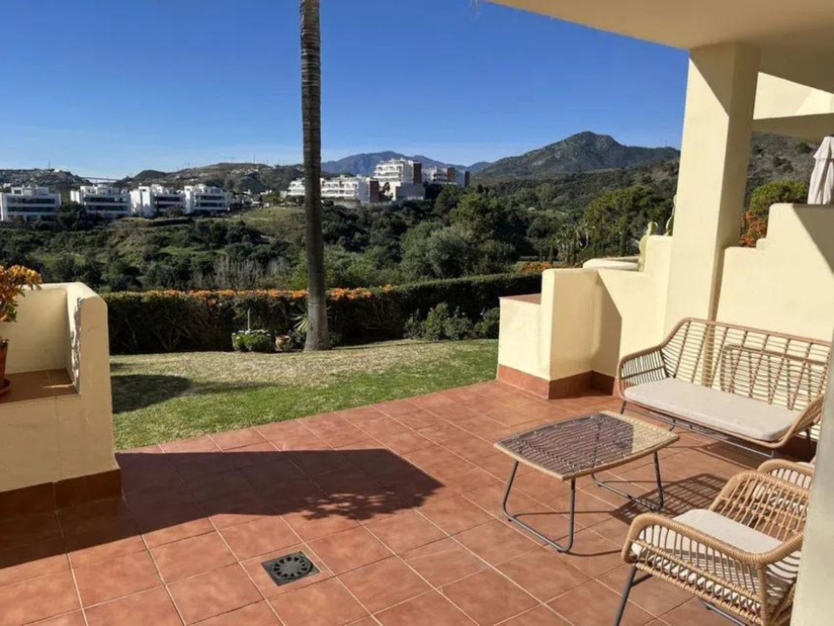 2 Bed Apartment for sale in Benahavís Costa Del Sol, Málaga, Spain