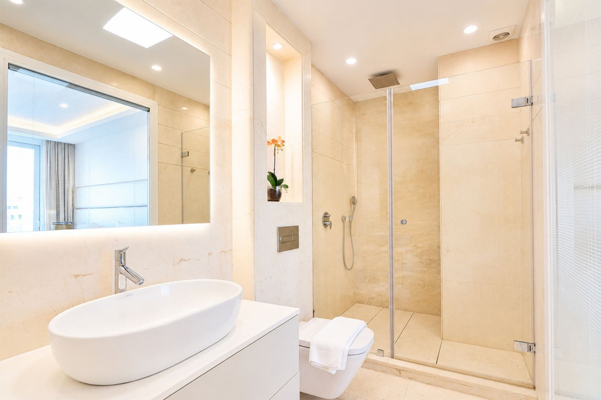 2 Bed Apartment for sale in Puerto De Cabopino Costa Del Sol, Málaga, Spain