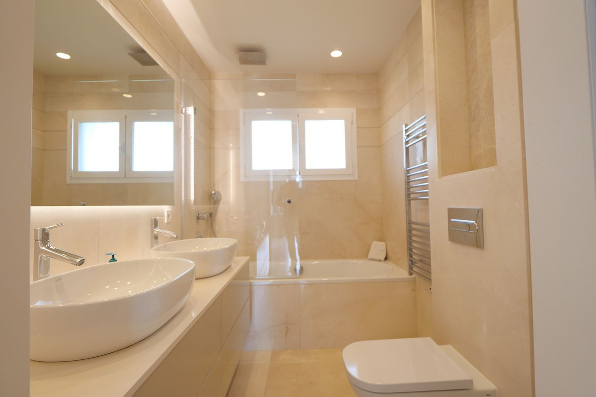 2 Bed Apartment for sale in Puerto De Cabopino Costa Del Sol, Málaga, Spain