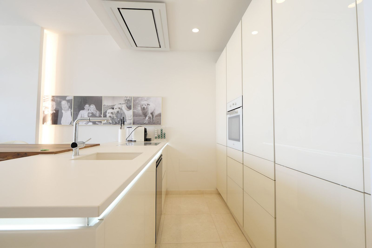 2 Bed Apartment for sale in Puerto De Cabopino Costa Del Sol, Málaga, Spain