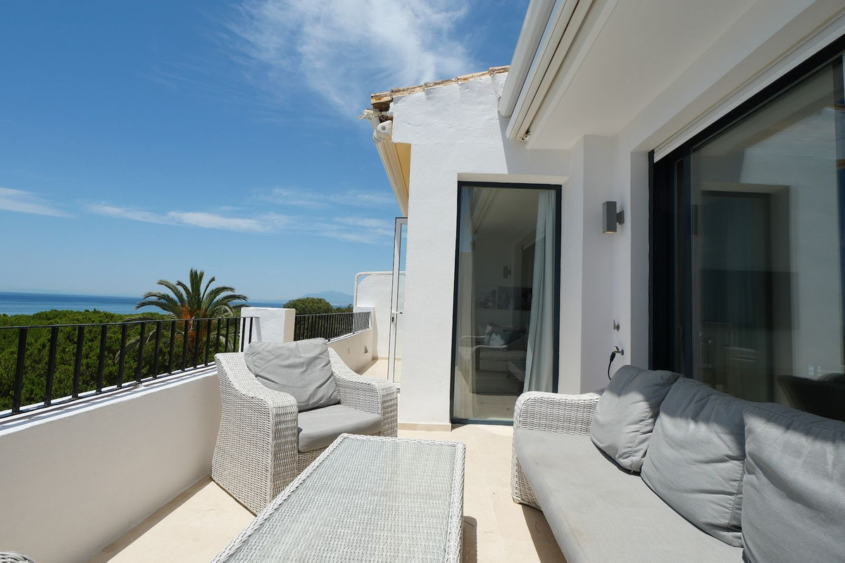 2 Bed Apartment for sale in Puerto De Cabopino Costa Del Sol, Málaga, Spain
