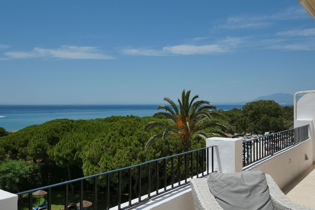 2 Bed Apartment for sale in Puerto De Cabopino Costa Del Sol, Málaga, Spain